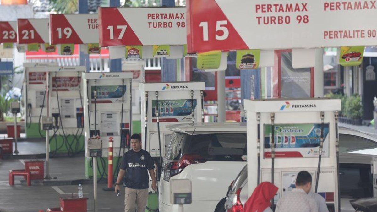 Complete! List Of Latest Fuel Prices As Of March 1, 2023 At Pertamina, Shell And BP-AKR Gas Stations