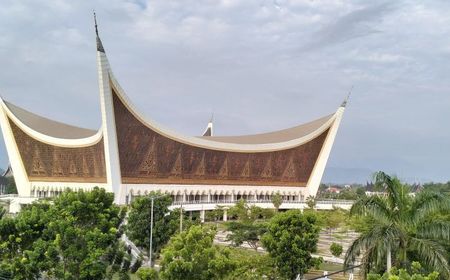 DPRD Kaji Godok Perda Berantas LGBT di Sumbar