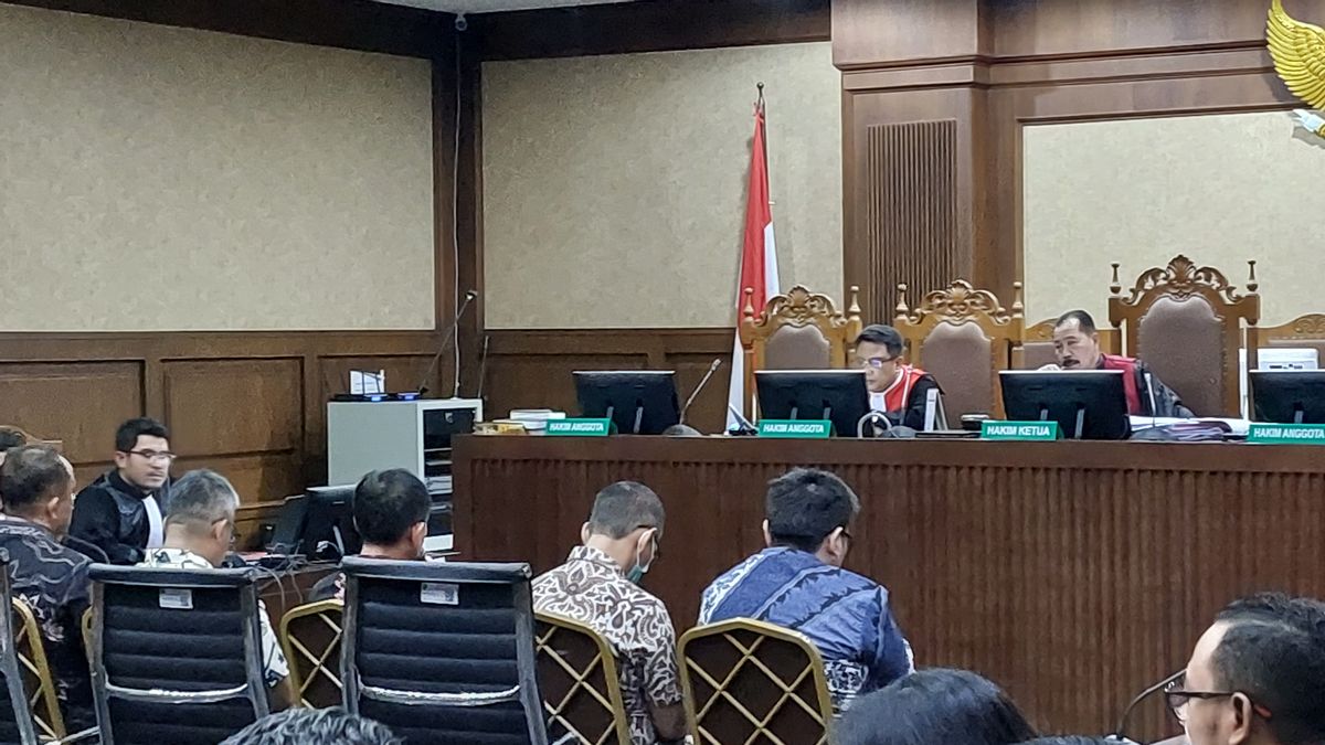 Hakim Cecar Saksi Mahkota Sidang Kasus Korupsi BTS 4G Soal Commitment Fee: Jangan Macam-macam Saudara!