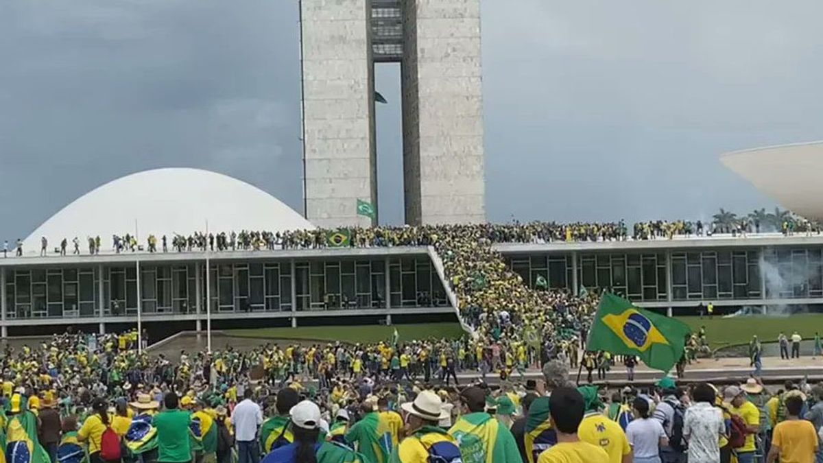 Ribuan Pengunjuk Rasa Serbu Istana hingga Mahkamah Agung, Presiden Lula: Menjijikkan Dalam Politik