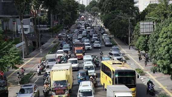 Kemacetan di 6 Kota Besar Indonesia Bikin Kerugian Rp71,4 Triliun, 2,2 Juta Liter BBM 'Menguap' per Hari