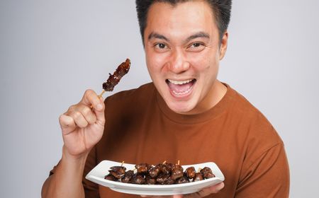 Baim Wong Luncurkan Bisnis Kuliner Baru, Sate Celup Daging Tenderloin