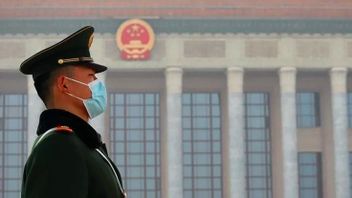 China Meluncurkan Gerakan Perburuan Koruptor di LN