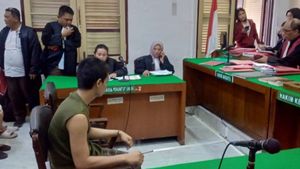 Le tueur de Big Brother Tiri en raison du choc de la ville de 'Pak OGah' dans une voiture à Medan d’être condamné à 10 ans de prison