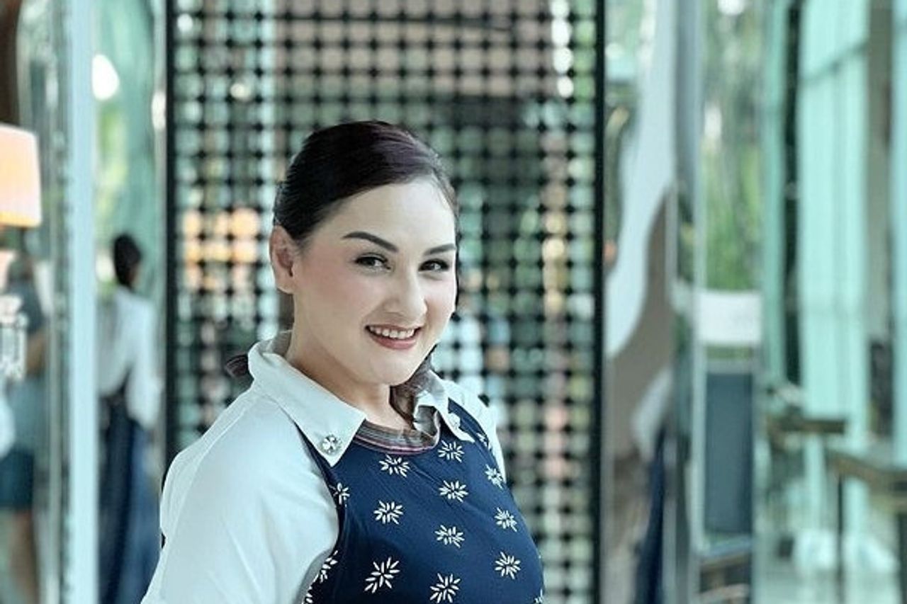Video bokep mona ratuliu
