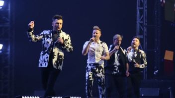 Westlife Ajak Penonton Nostalgia dengan Deretan Lagu Legendaris