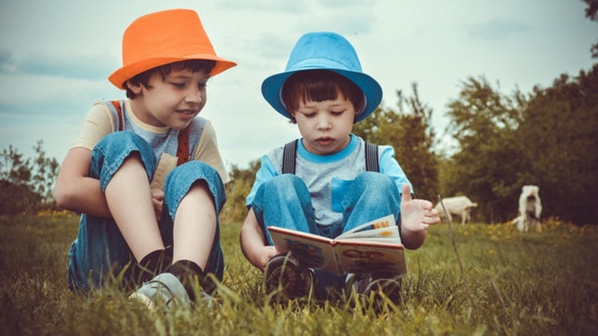 3 Dampak Negatif Orang Tua Memaksa Anak Minta Maaf; Stop! Sebelum Si Kecil Jadi "People Pleaser"