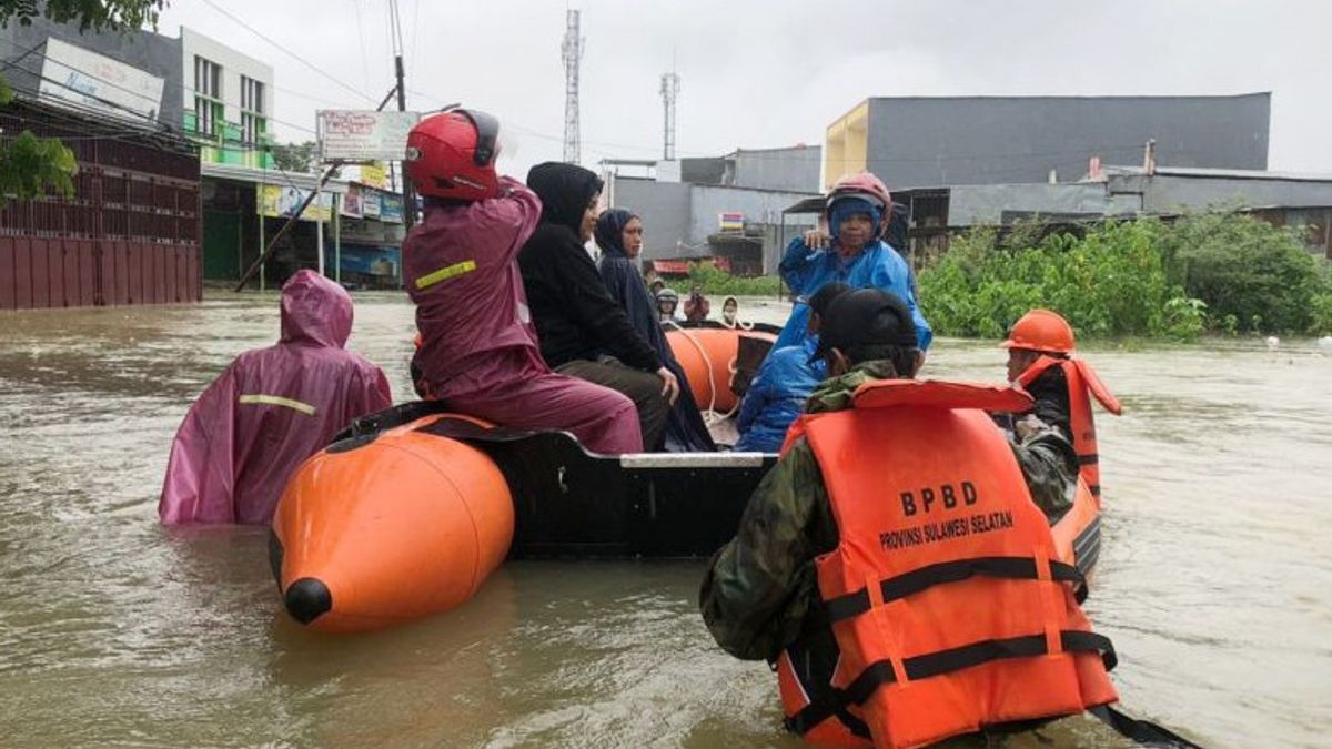 تضرر 3206 أشخاص من ست مقاطعات في ماكاسار من الفيضانات