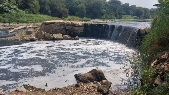 Cileungsi River Polluted, Residents Of Bogor To Bekasi Kiss Bau Busuk