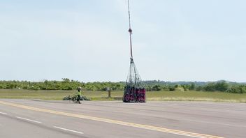 Pertamina以吊装方法向Bener Meriah地区提供72个明亮气体罐
