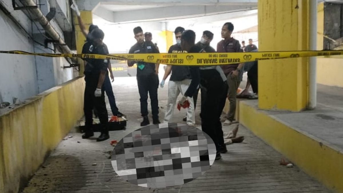 A Man Dies After Falling From The 4th Floor Of A Shopping Center In Serang City
