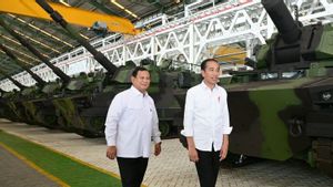 Naik KCJB Bareng Jokowi, Prabowo Mengaku Tak Bicara Politik