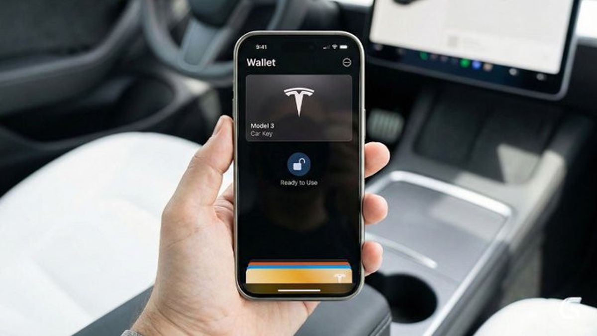 Apple Car Key Berpotensi Hadir di Kendaraan Tesla