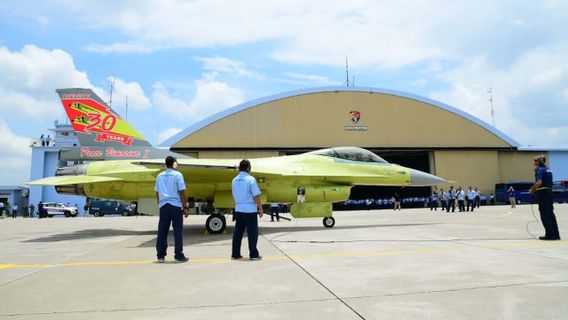 TNI AU Sukses <i>Upgrade</i> Pesawat Tempur F-16 Jadi Lebih Canggih