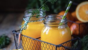 Kebanyakan Makan Bersantan saat Lebaran? Coba 7 Jus Ini untuk Turunkan Kolesterol