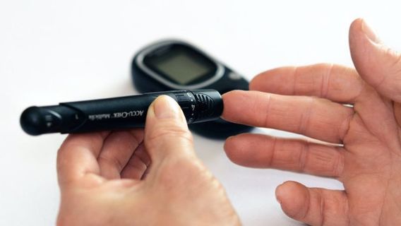 Cara Memastikan Gula Darah Aman Saat Puasa bagi Penyandang Diabetes