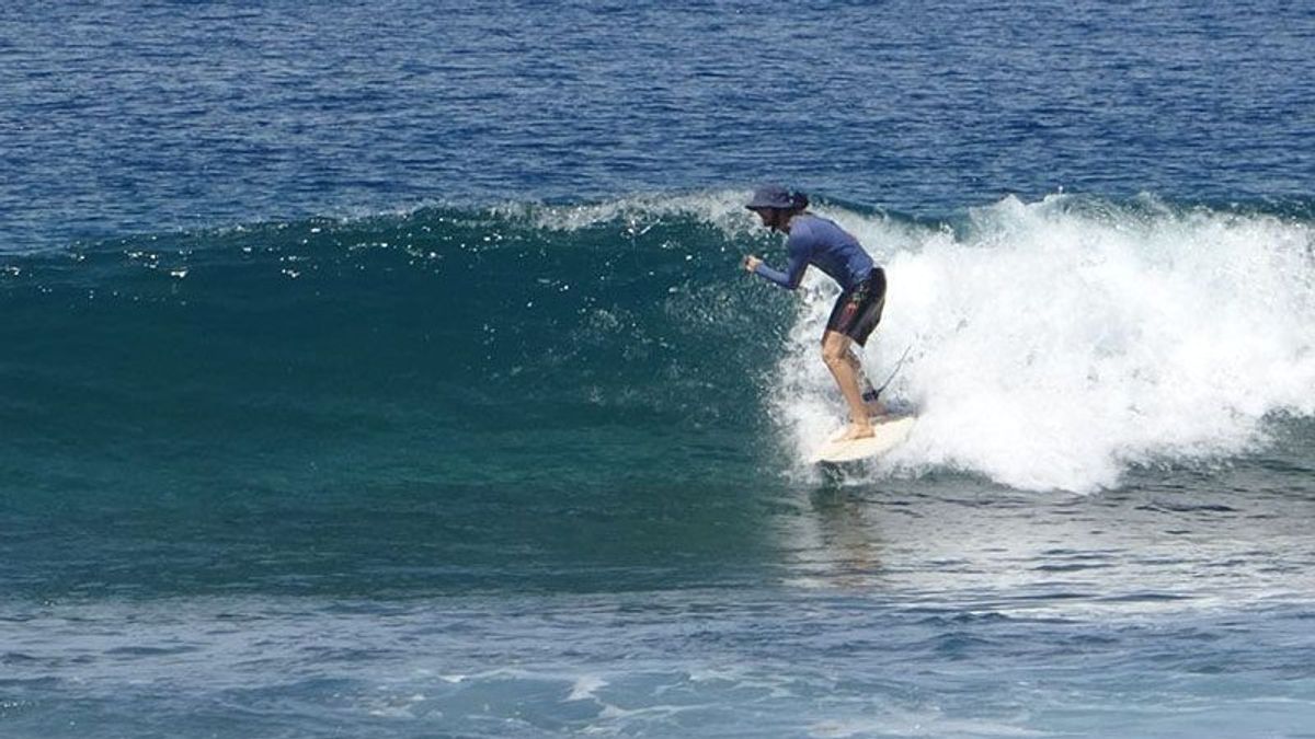 Matanurung Beach Becomes An Attractive Surfing, Hundreds Of Foreign Tourists Visit Simeulue Island Aceh