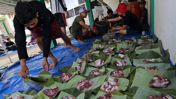 Kurangi Limbah, KLHK Minta Pembagian Daging Kurban Tak Pakai Kantong Plastik