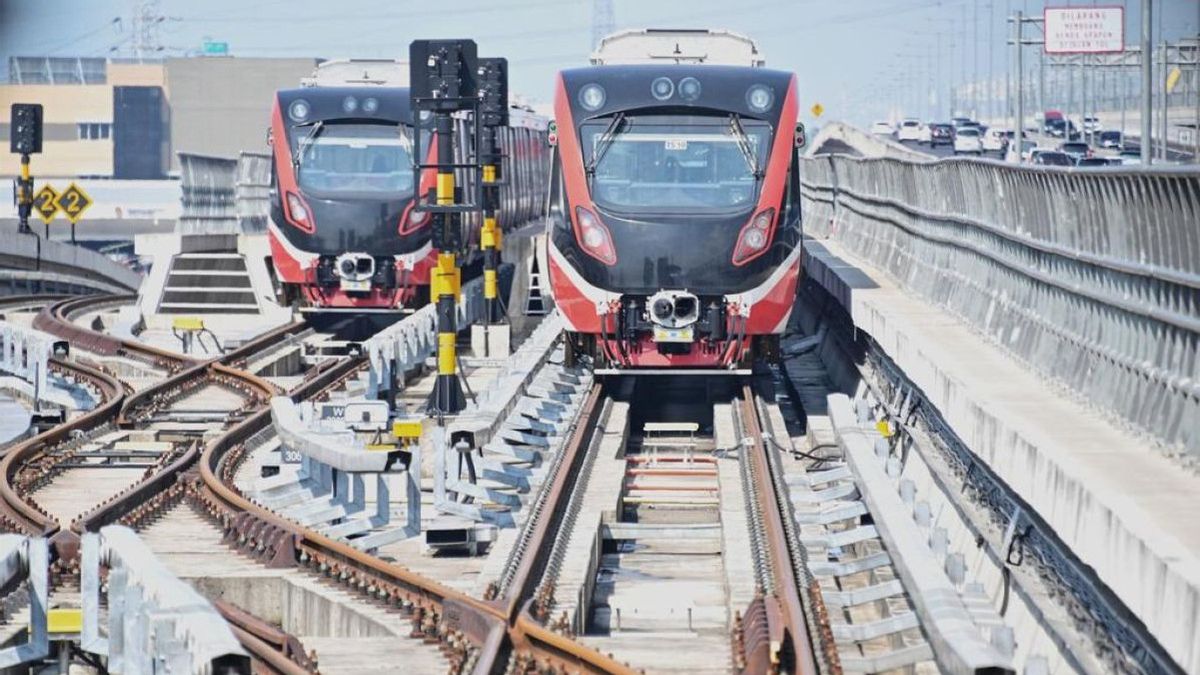 زاد مستخدمو Jabodebek LRT إلى 68 في المائة ، بسبب الاحتفال بالذكرى السنوية ال 79 ل TNI