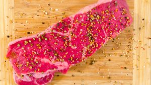 Tanpa Presto! Ini 3 Cara Alami Bikin Daging Sapi Cepat Empuk