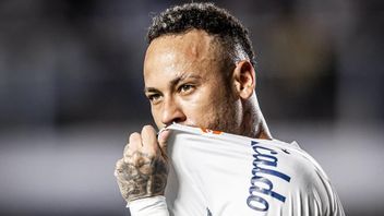 Neymar Wants To Sign A Longer Contract With Santos