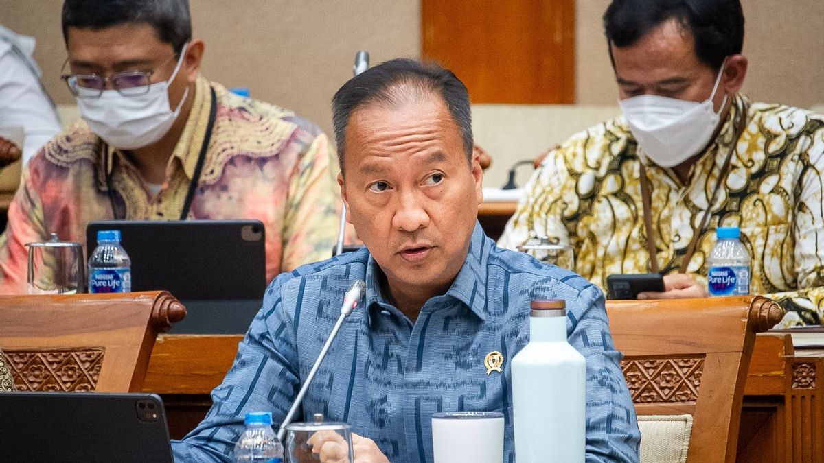 Constatant Jokowi, le ministre Agus a déclaré que les règles du droit des entres de la technologie d’étal sont prompts d’être publiées