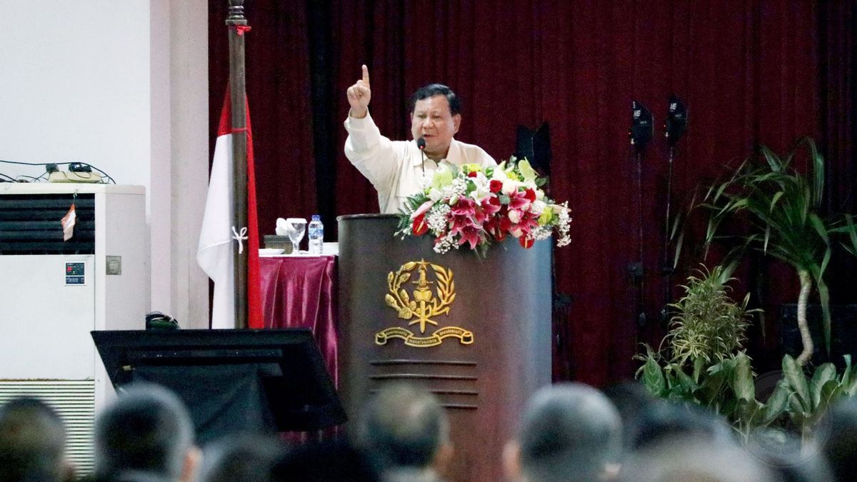 Providing TNI AD Dansat Apple Briefing, Defense Minister Prabowo: Our Task As Patriots Is Not Easy