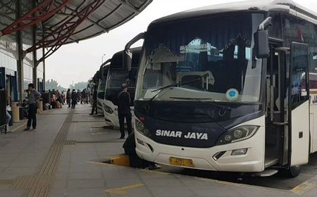 Hindari Syarat Tes COVID-19, Penumpang Pilih Setop Bus di Luar Terminal Pulogebang