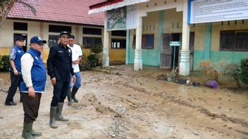 Mendikdasmen Salurkan Bantuan Bagi Sekolah Terdampak Bencana Di Aceh