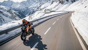 Diproduksi Hanya 350 Unit, Inilah Motor Jalan Raya Paling Ekstrem Garapan KTM