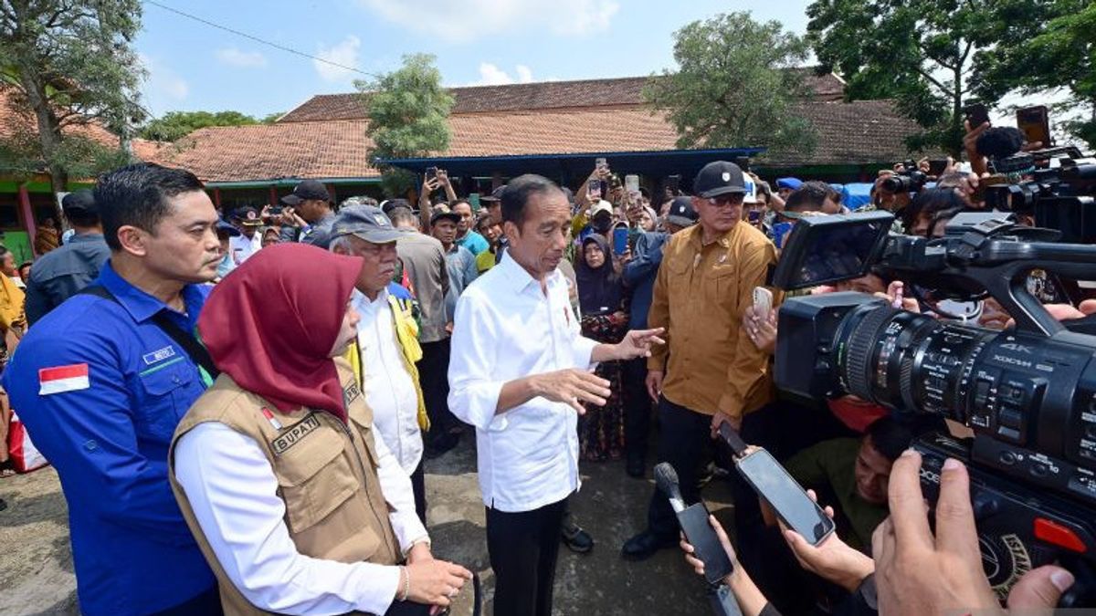 President Jokowi Calls Weather To Transfer Functions Of Land Triggered By Demak Floods