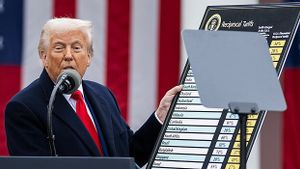 Trump Umumkan Penyelidikan Tarif ‘Besar-besaran' pada Furnitur yang Masuk AS