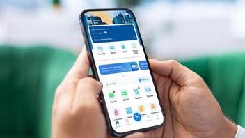 BRI يسهل على العملاء توزيع THR والذهب عن طريق مسح QRIS