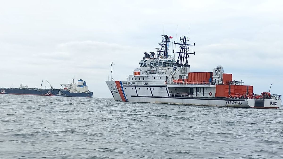 運輸省、バタム海域で座礁したMTヨンヨンタンカーの避難に成功