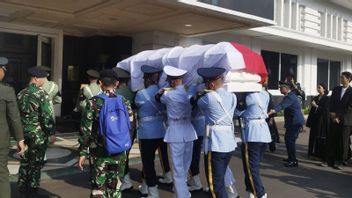 جنازة وزير الدفاع السابق جوفونو سودارسون في مبنى وزارة الدفاع