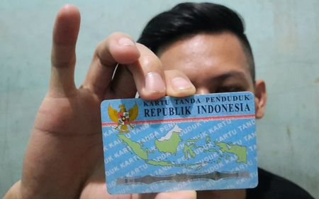 Disdukcapil Kabupaten Tangerang Berikan e-KTP untuk 8 Transgender