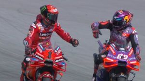 Diwarnai Insiden Tikungan Kedua, Bagnaia Juara GP Malaysia, Martin Kedua