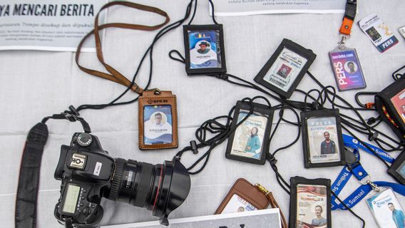 Journalists In Makassar Stumbled On Defamation Cases