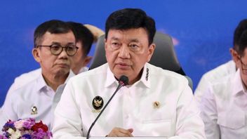 بدأ إجلاء المواطنين الإندونيسيين من إيران، وصل 29 شخصا إلى جاكرتا بعد ظهر الثلاثاء