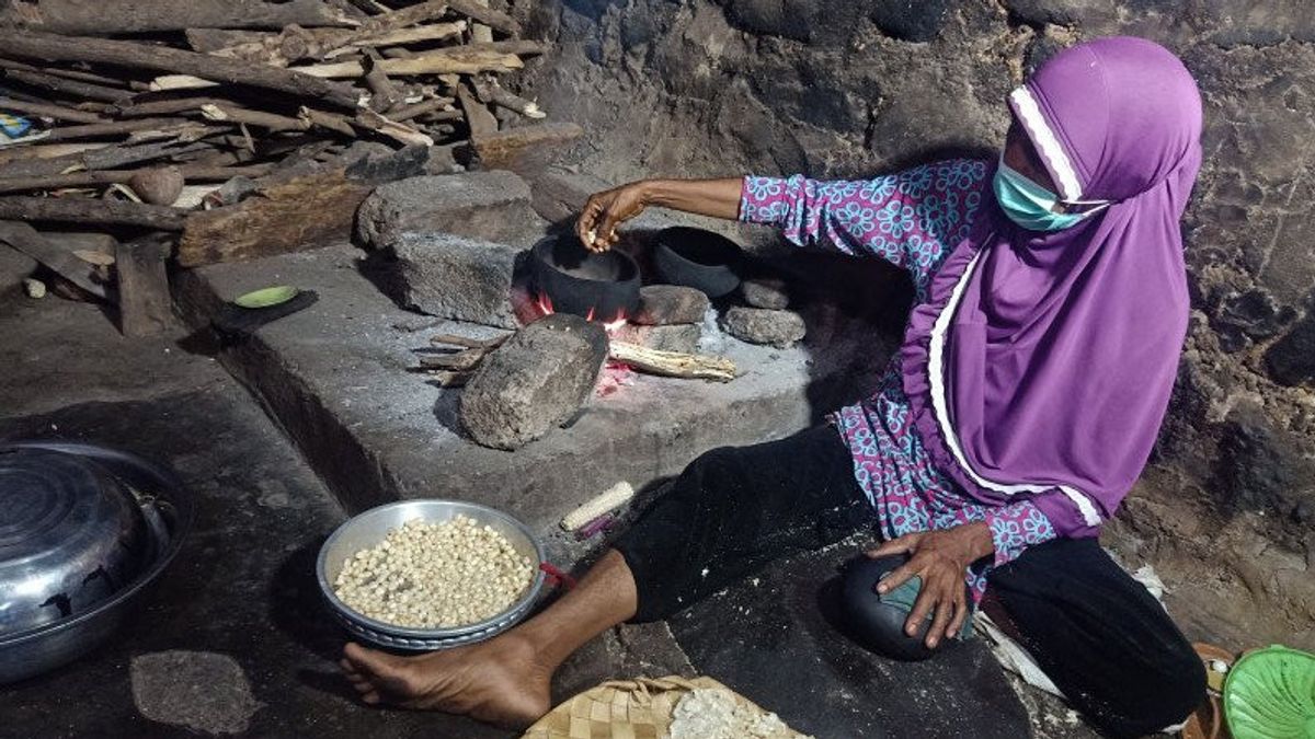 Titi Corn And Ramadan Situation In Lamahala Country