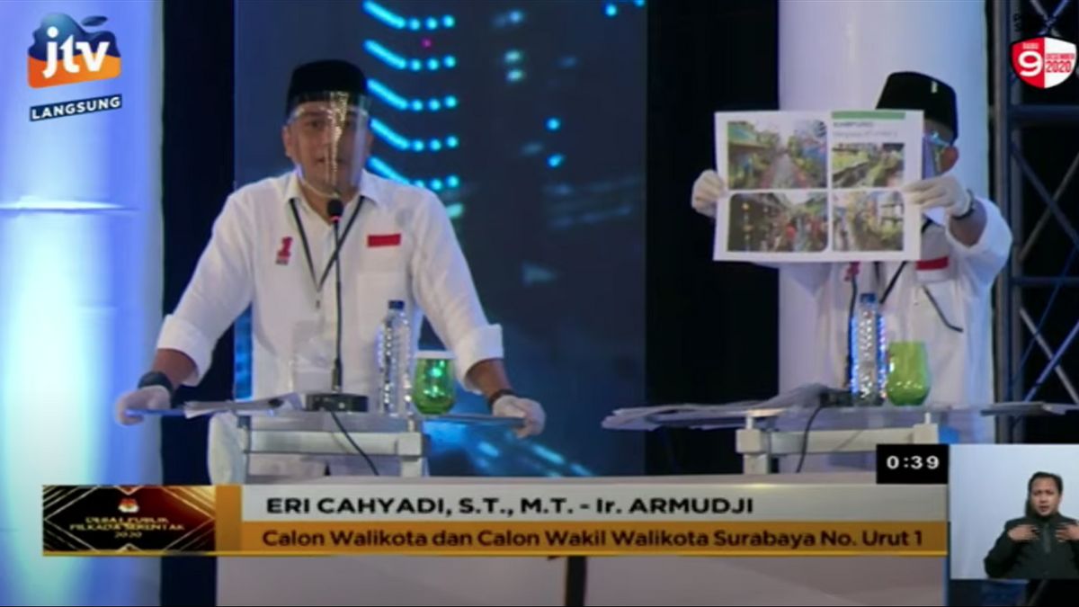 Surabaya Pilkada Debate: Eri Cahyadi Talks About Programs, Armudji Holds Paper