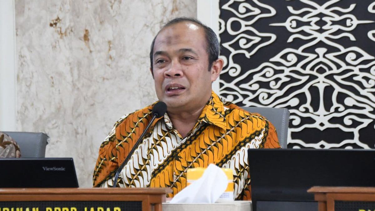 DPRD Jabar Dukung Efisiensi Nasional, Usul Sekolah Pakai Energi Terbarukan Ketimbang PJJ