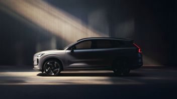 Inilah XC70, Mobil PHEV Jarak Jauh Pertama dari Volvo