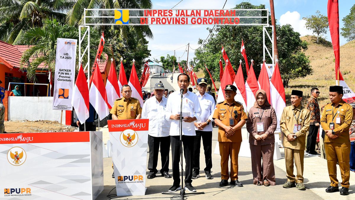 Jokowi officialise 5 rues d’Inpres à Gorontalo d’une valeur de 161 milliards de roupies