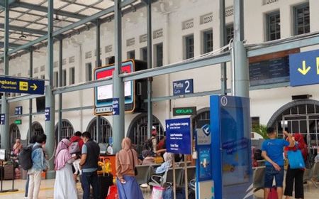 Tiga Hari Mudik Ditiadakan, Penumpang di Senen dan Pulogebang Turun Hampir 90 Persen