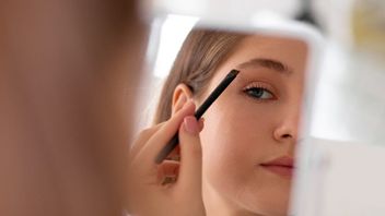 What Is Dark Brown Alis Pencil Suitable For Skin? Here's The Full Explanation