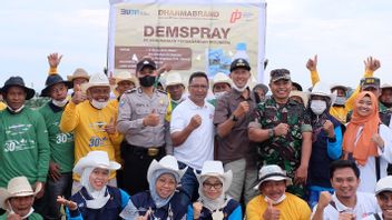 PPI Adakan Demo Spray, Penyuluhan Budidaya Padi, dan Serahkan Bantuan Pertanian untuk Petani Malang
