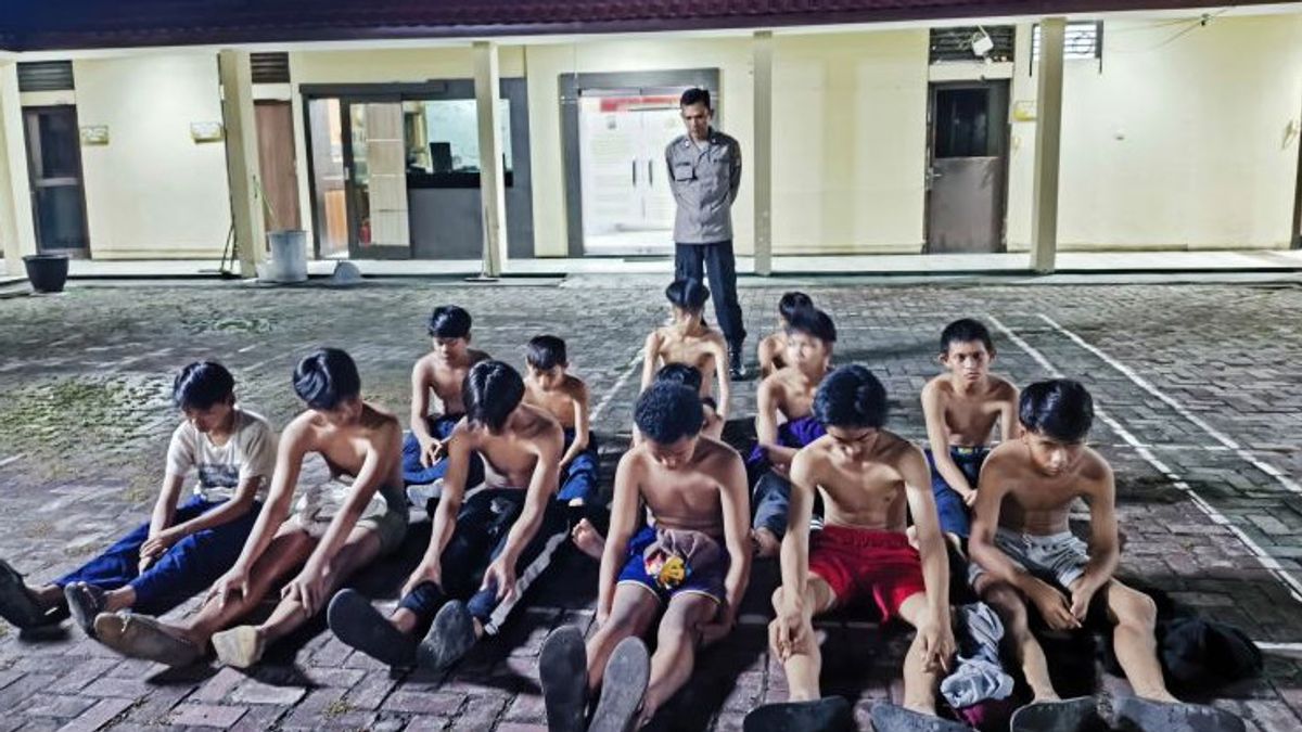 Securing 15 Junior High School Students Who Want To War In Sarong, Banjarmasin Police Confiscate Celurit