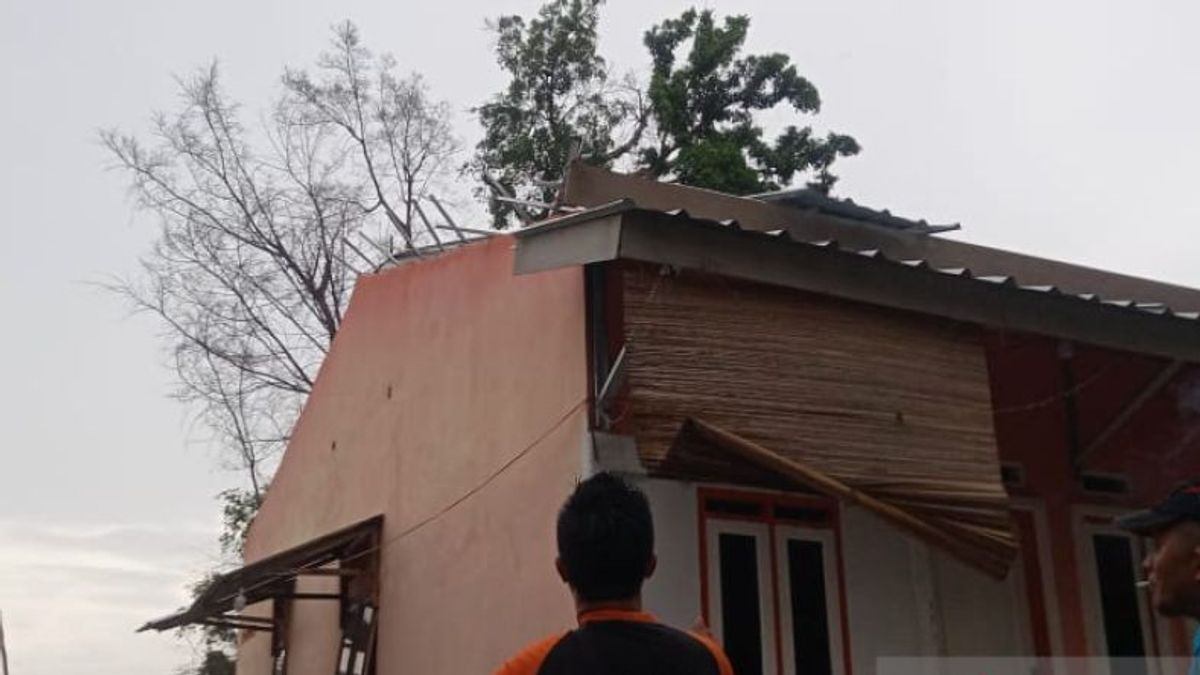 عشرات منازل السكان في أوكو سومسل تضررت من الإعصار
