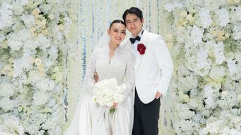 Relaxing About Momongan, Amanda Manopo And Kenny Austin Still Keep Honeymoon Destinations Secret